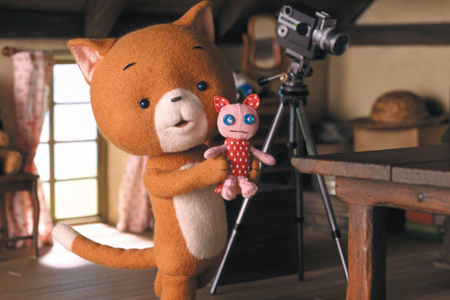 Le petit chat curieux